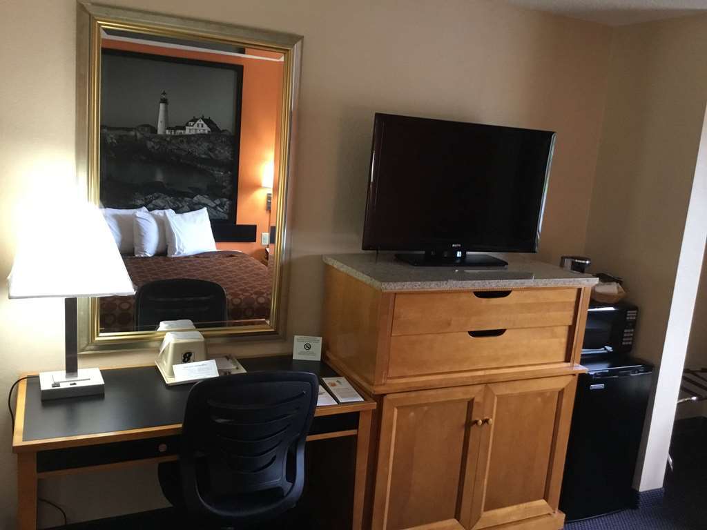 Quality Inn سانفورد الغرفة الصورة